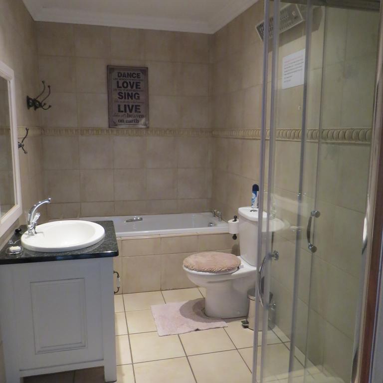 Гостьовий будинок Bella Vista Self Catering Кларенс Екстер'єр фото